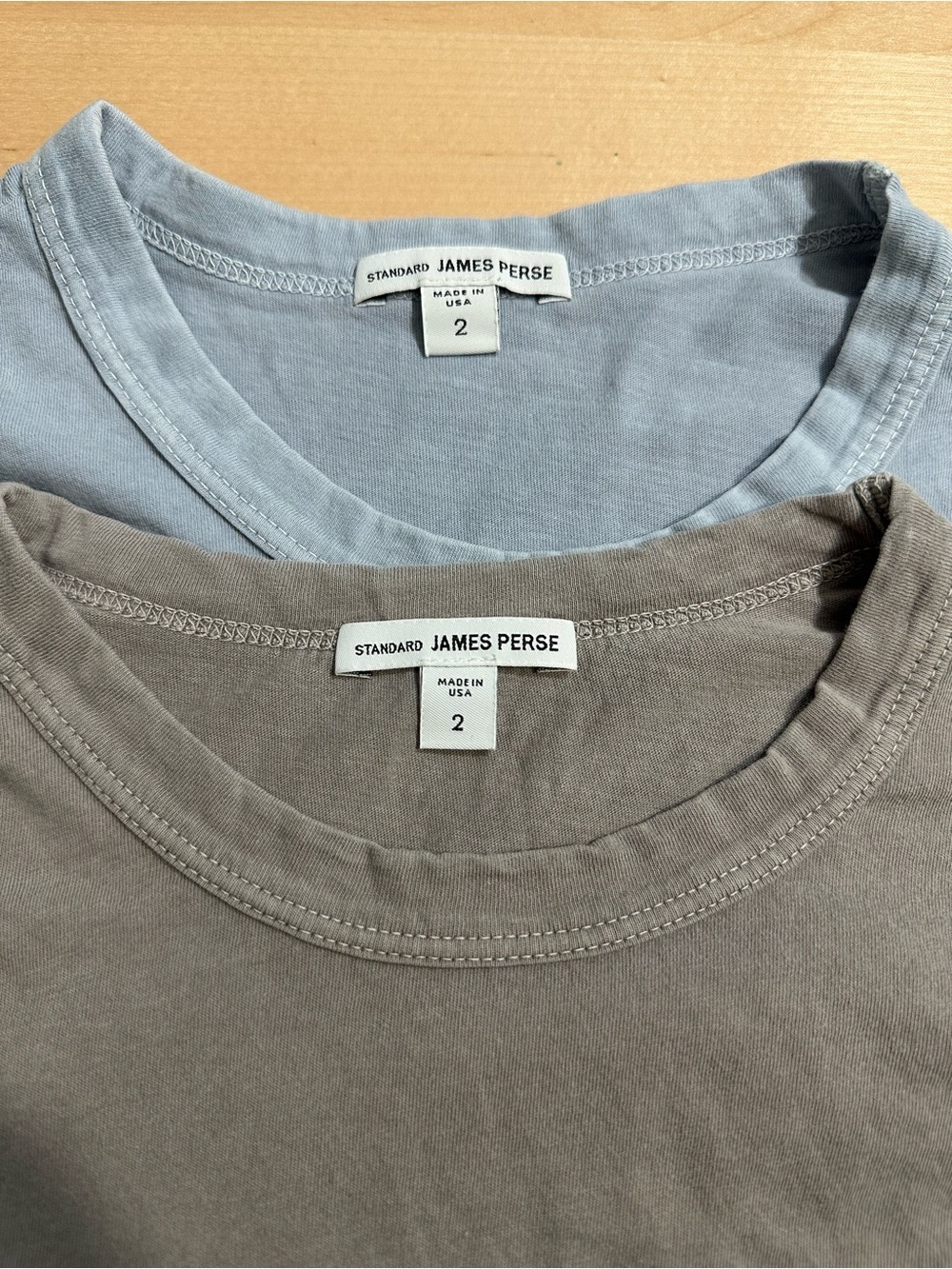 2 pack James Perse Short Sleeve Crew Tee in Light Blue and Taupe size 2